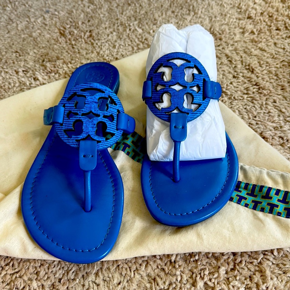 Miller sandal in bright tropical blue